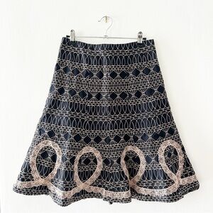 Vtg Nanette Lepore Black & Cream Lace Embroidered Flare Trumpet Knee Skirt 2